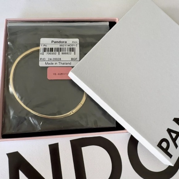Pandora 14k Gold Infinite Lab-grown Diamond 0.25 carat tw Bangle Bracelet Sz 2 - Picture 1 of 10